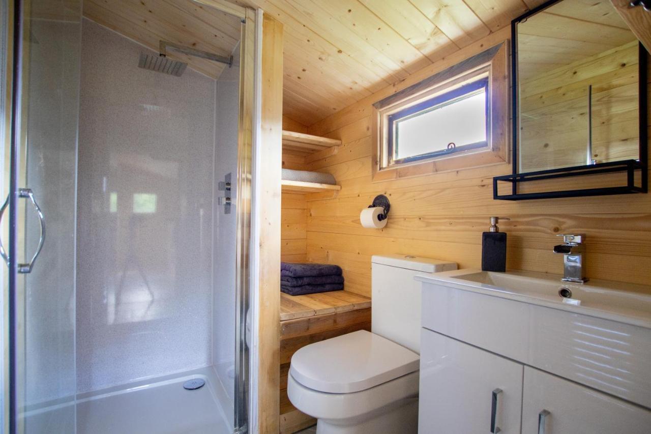Choller Lake Lodges - Primrose Cabin With Private Hot Tub Аръндел Екстериор снимка